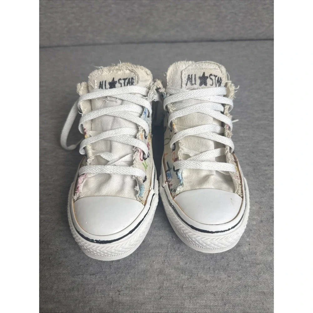 CONVERSE CHUCK  TAYLOR WOMEN'S ALL STAR DISTRESSED RAW EDGE‎ SNEAKERS SIZE 6 - Picture 2 of 10
